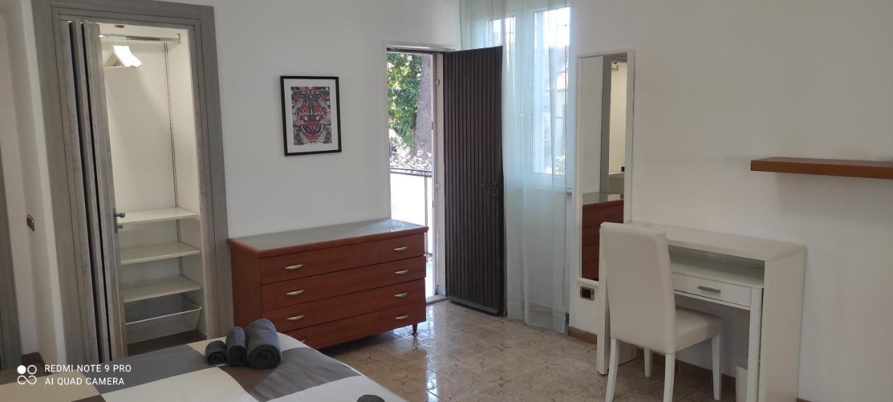 Pasqualina's House Rom